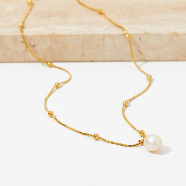 Pearl necklace