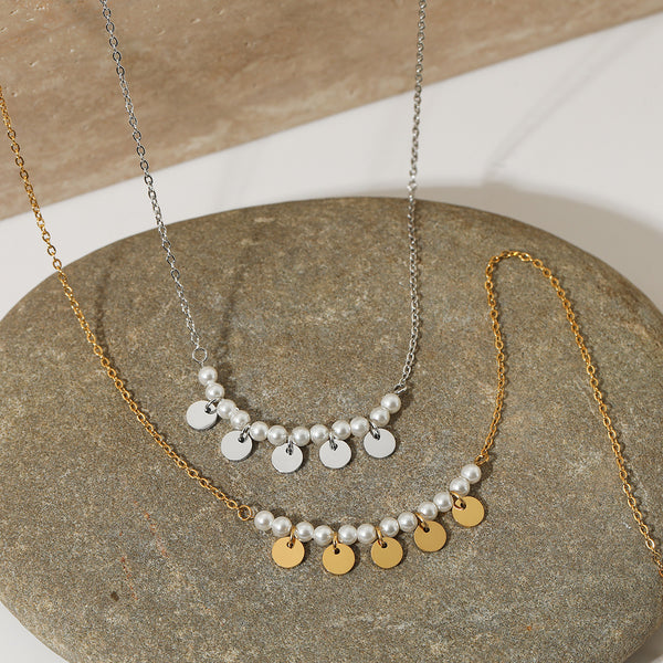 Pearl disc pendant necklace