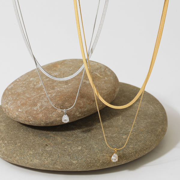 Double square snake chain water drop zircon necklace